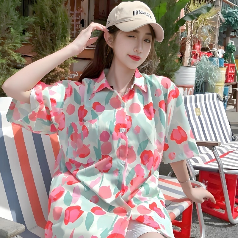 Women's Tie-Dye Short Sleeve Shirt - Loose Fit Trendy Summer Beach Blouse with Fresh Print