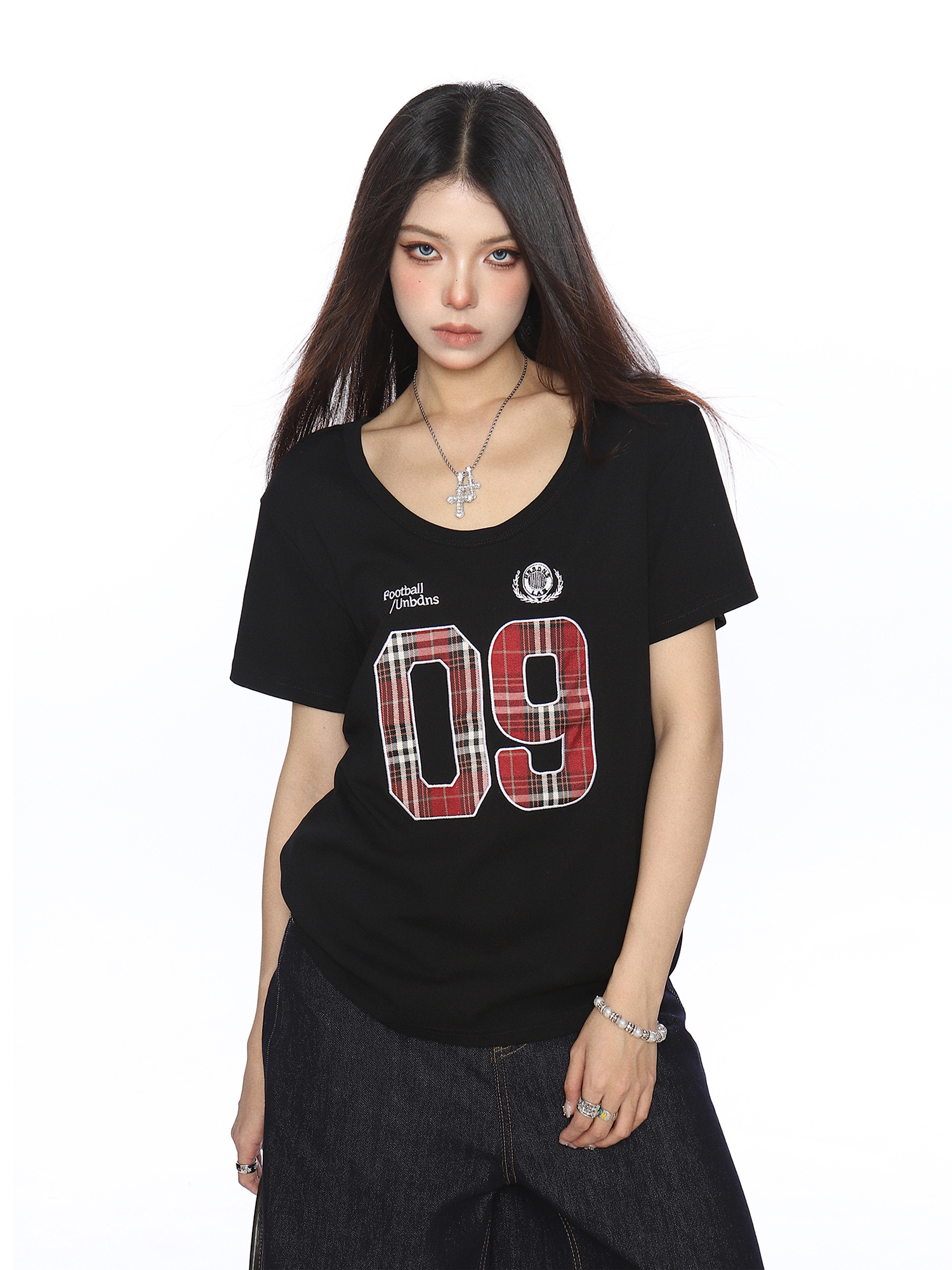 Women's V-Neck American Letter Embroidery Short Sleeve T-Shirt - Summer Loose Fit Casual Slimming Top in Y2K Style