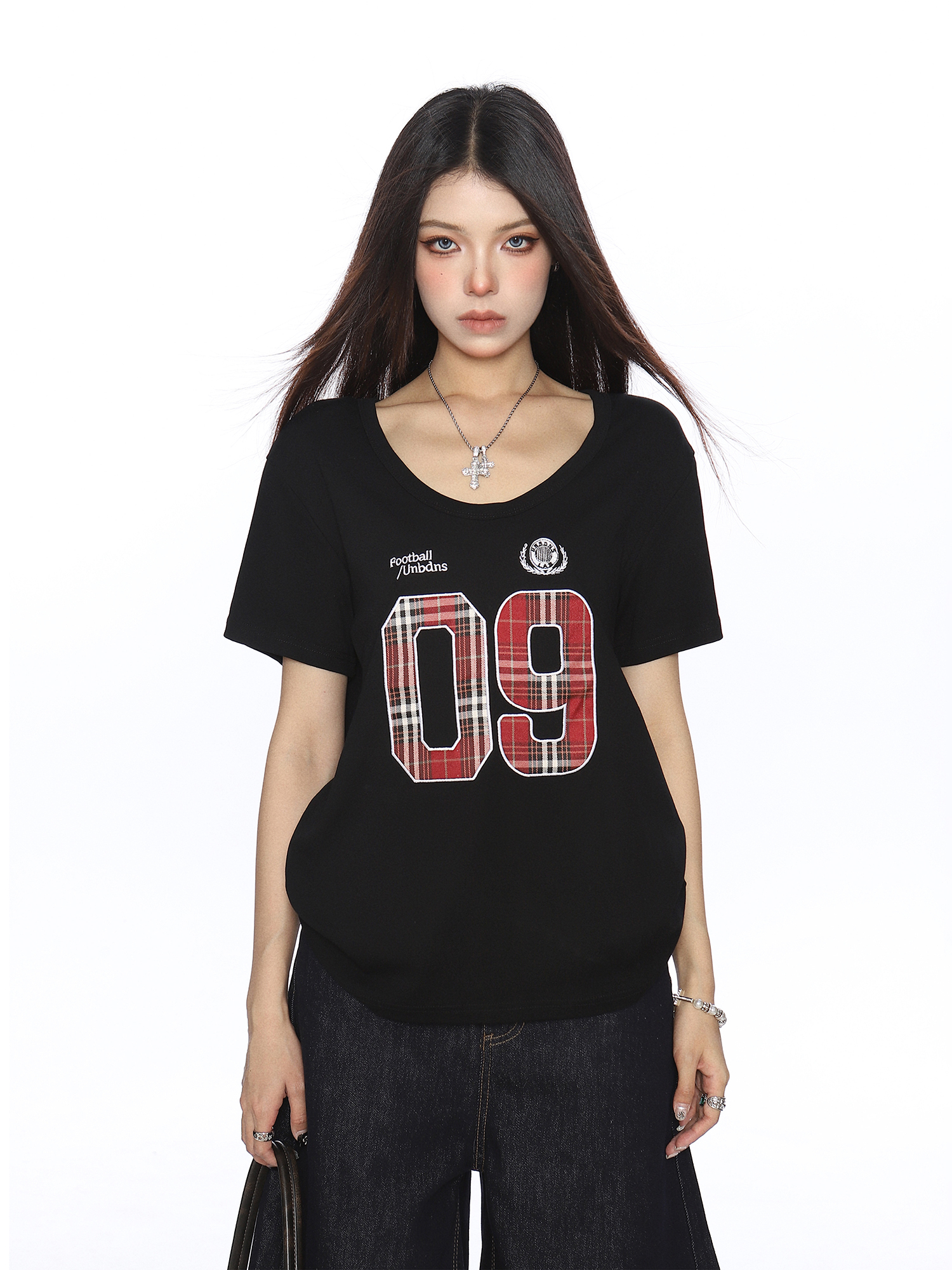 Women's V-Neck American Letter Embroidery Short Sleeve T-Shirt - Summer Loose Fit Casual Slimming Top in Y2K Style