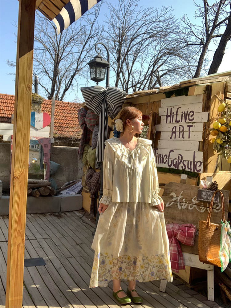 Women's Vintage Green Ruffled Linen Shirt and Floral A-Line Skirt Set - Summer Fashion, Boho Style, Perfect for 90s Inspired Looks