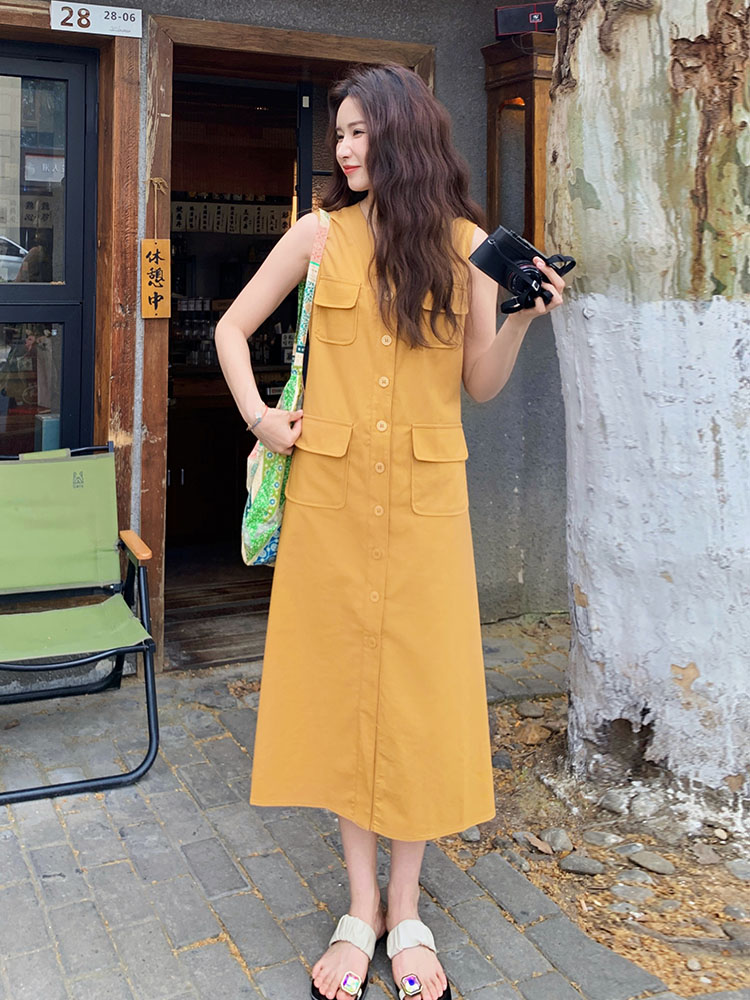 2025 Summer Women's V-Neck Sleeveless A-Line Dress - Unique Slim Fit Trendy Fashion for a Beautiful Temperament