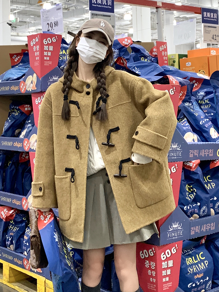 2025 Women's College Style Double-Breasted Cashmere Coat - Loose Woolen Design for a Chic Winter Look