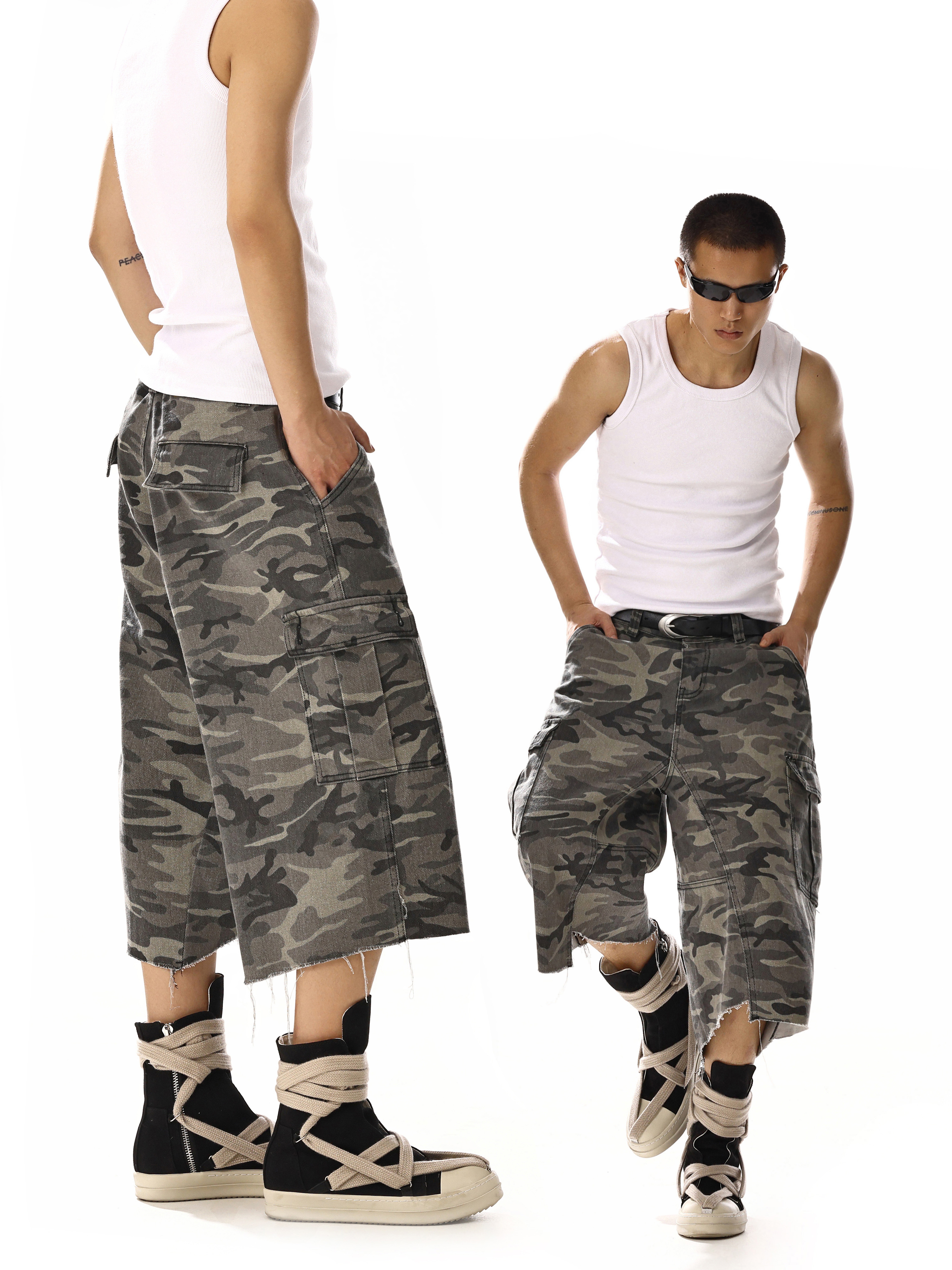 American Retro Camouflage Denim Shorts for Men & Women - Multi-Pocket, High Street Loose Wide-Leg Workwear Style