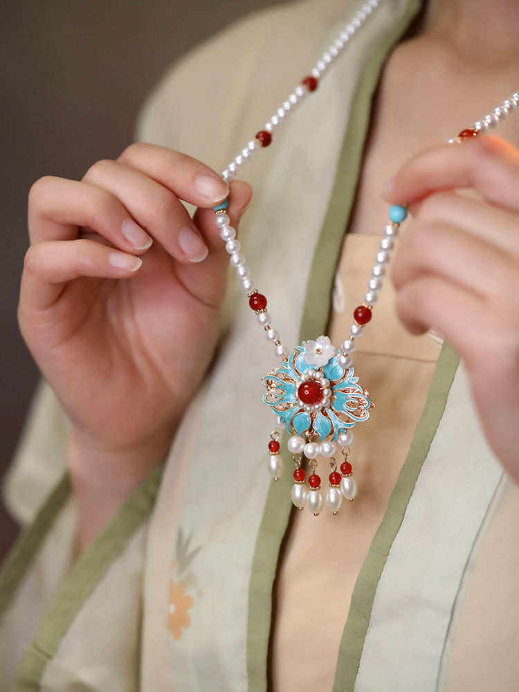 Ancient Style Blue Horse Face Skirt Necklace - Autumn Winter Qipao Accessory with Cloud Tassel - Hanfu Inspired Fashion Jewelry