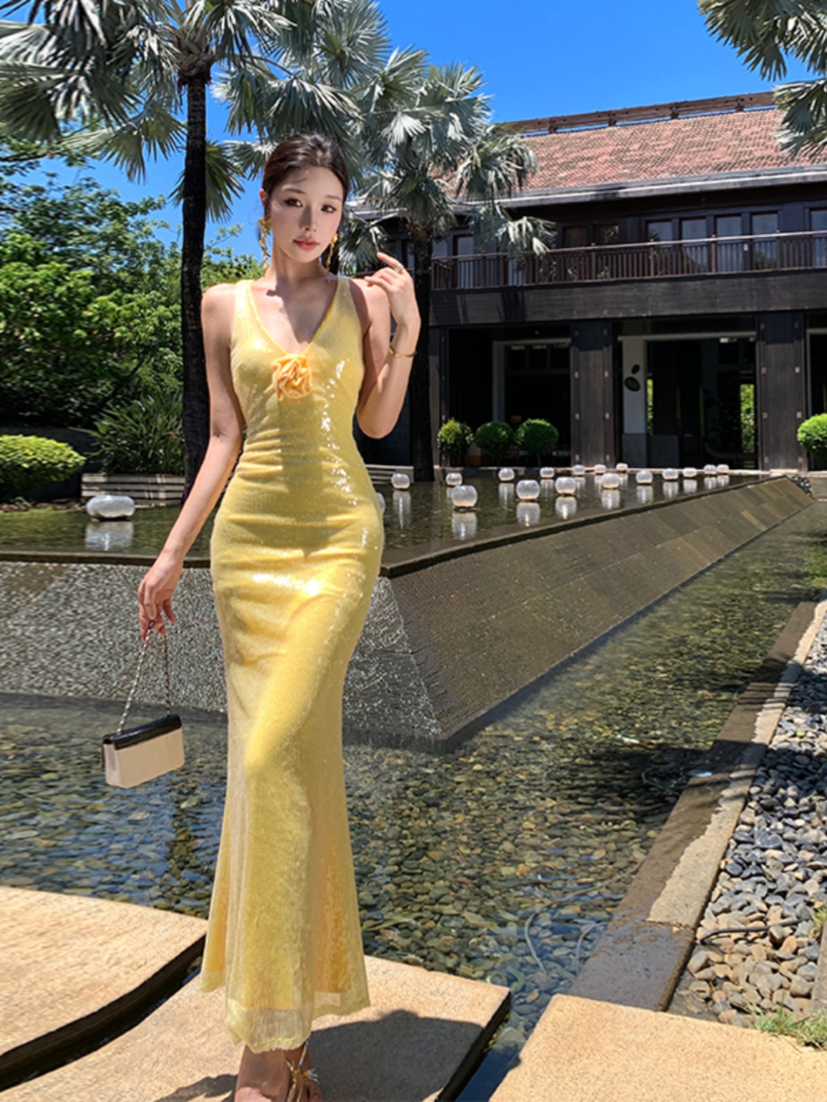 Backless Deep V Yellow Sequined Mini Dress - High-End Bodycon Style for a Cool Goddess Look - Sexy 90s Inspired Fashion