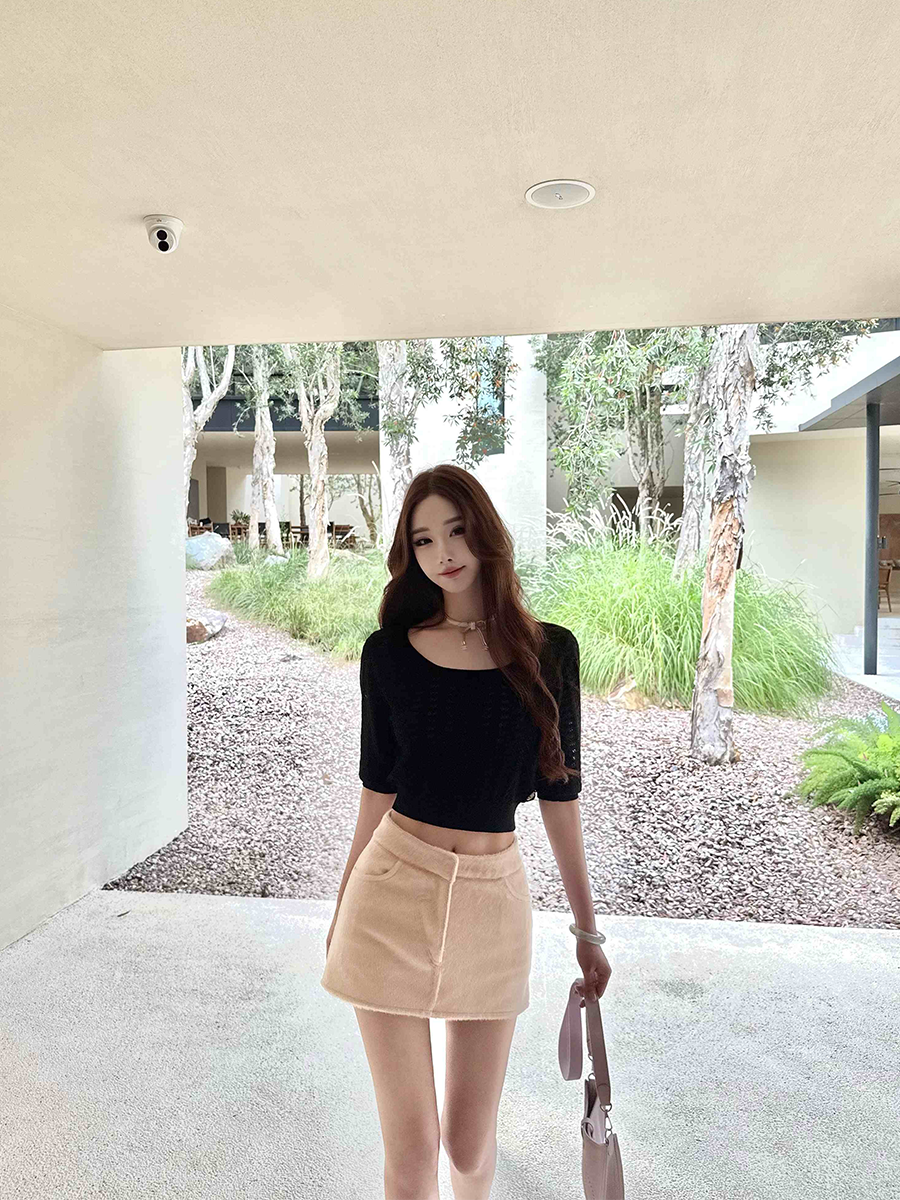Black Hollow Knit Short-Sleeve T-Shirt Women's Ultra-Short Sweater with Skirt Pants - Trendy Y2K Style Fashion Top