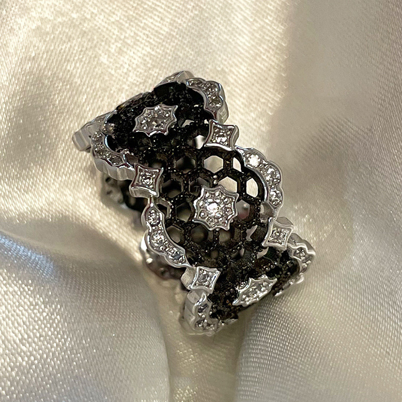 Black Lace Hollow Design Ring for Women with Diamonds â€“ Versatile Light Luxury Finger Ring, 2025 Fashion Trend