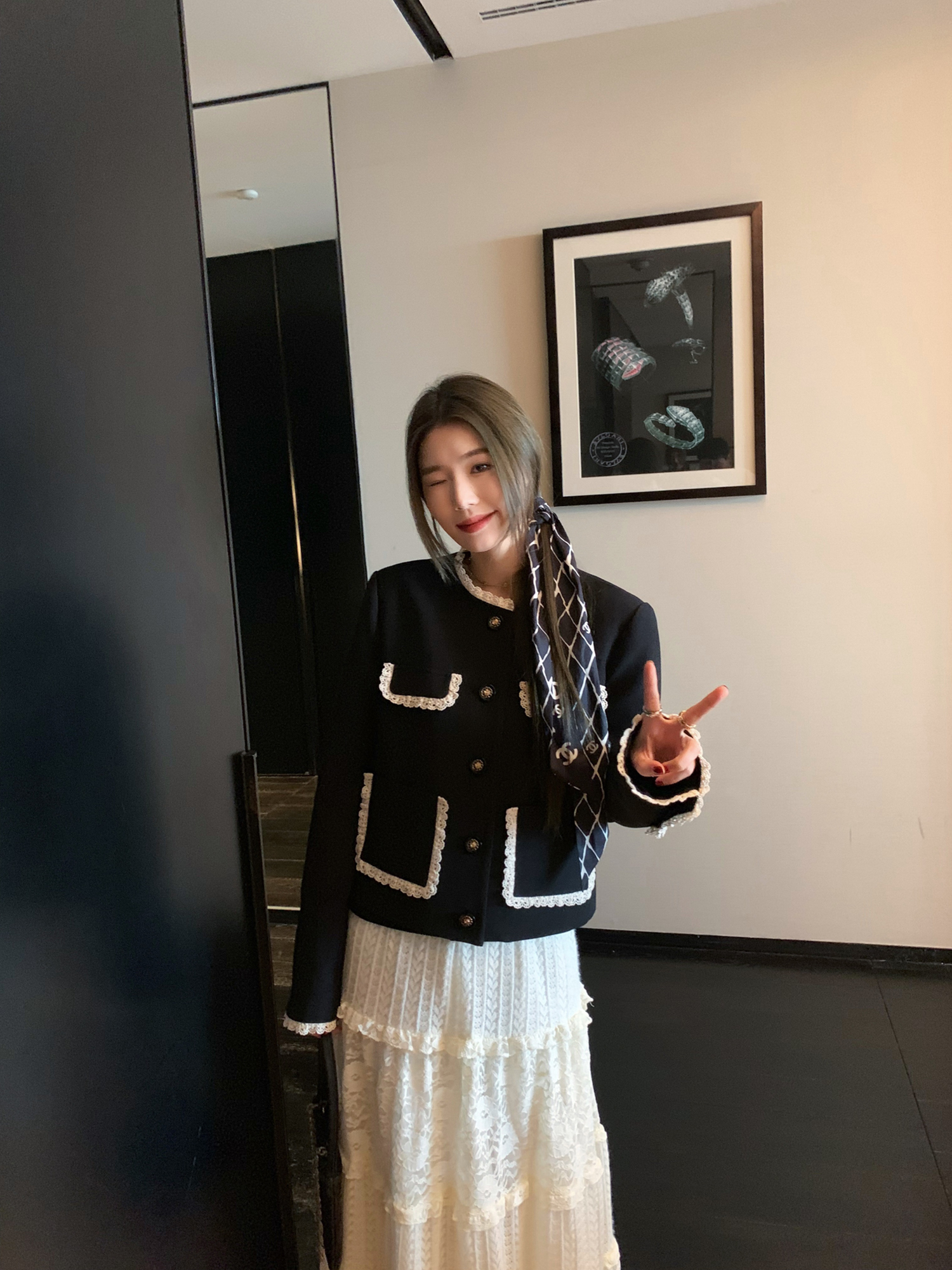 Black Lace Patchwork Chanel-Style Jacket for Women - Nanyang Heiress Collection, Elegant Layering Piece, Chic Fashion Statement