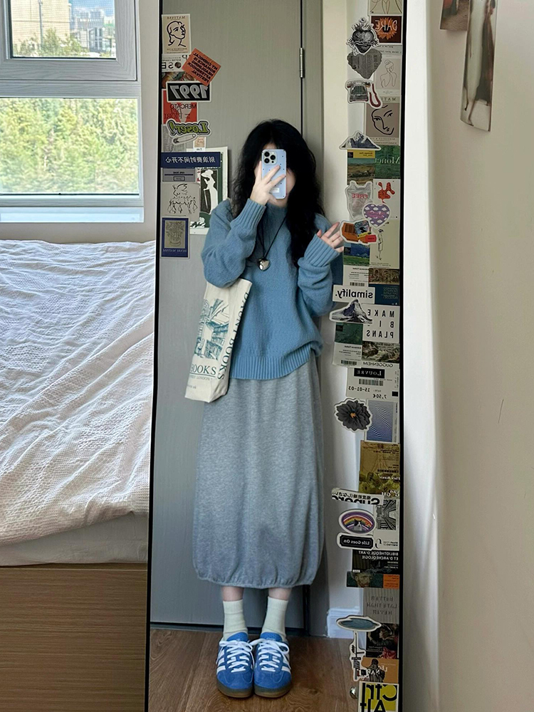 Blue Long Sleeve Knitted Sweater and Tulip Skirt Two-Piece Set for Women, Loose Fit Spring Outfit, Casual Chic Style