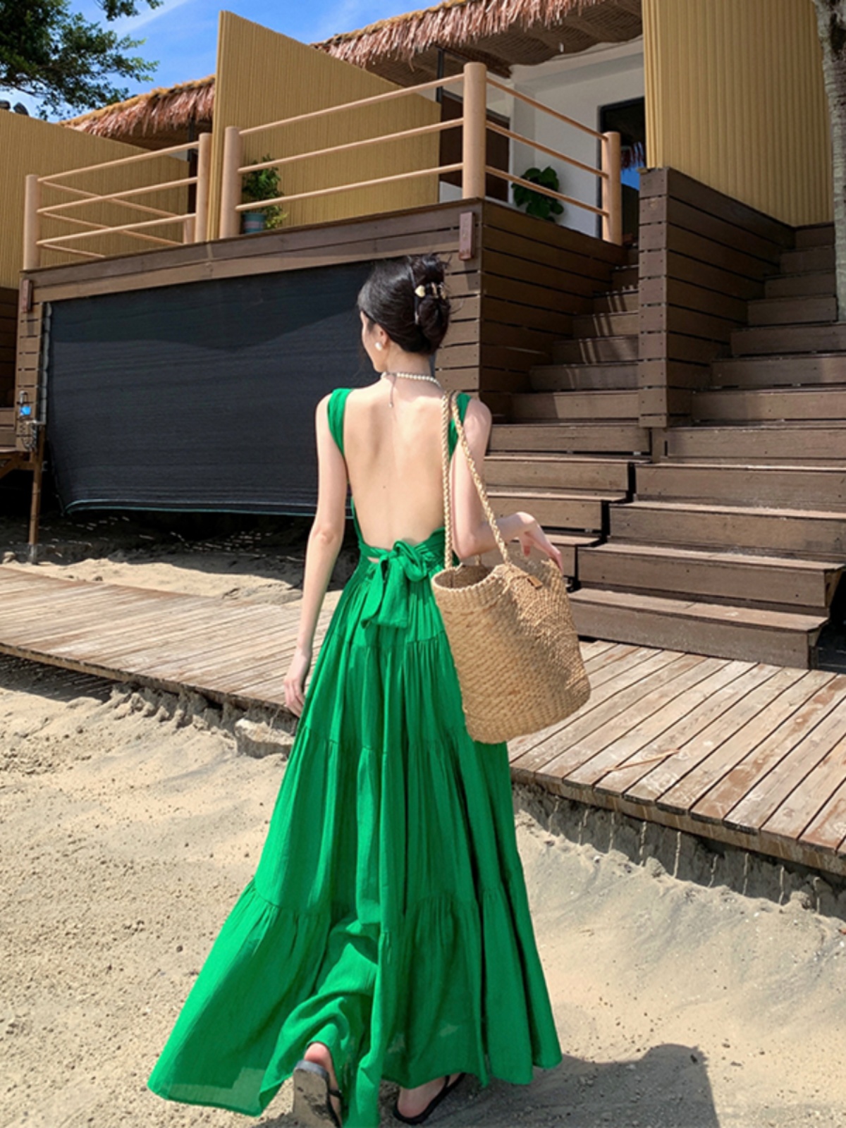 Bohemian Green Backless Long Dress for Seaside Vacation - Beachy Style Perfect for Summer and 90s Vibes