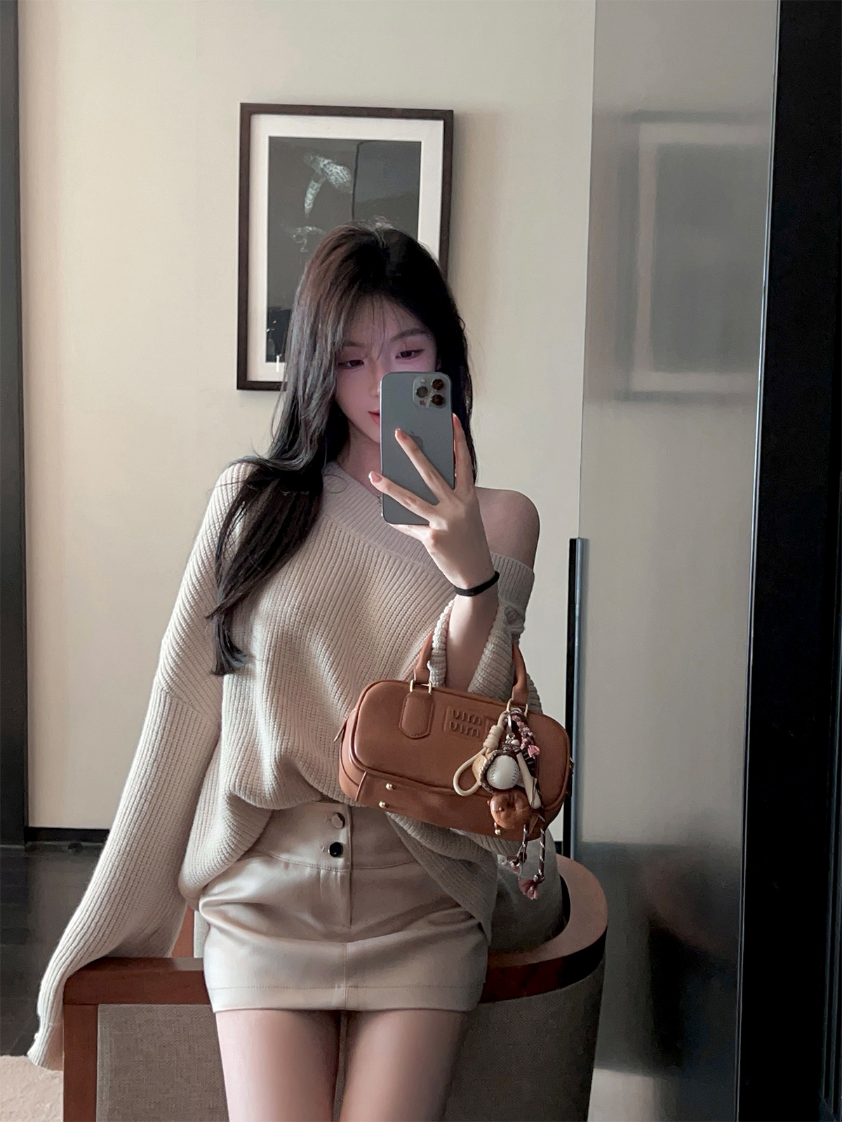 Champagne Satin A-Line Mini Skirt for Autumn/Winter - High Waist, Slimming Bodycon Style, Elegant Fashion Statement