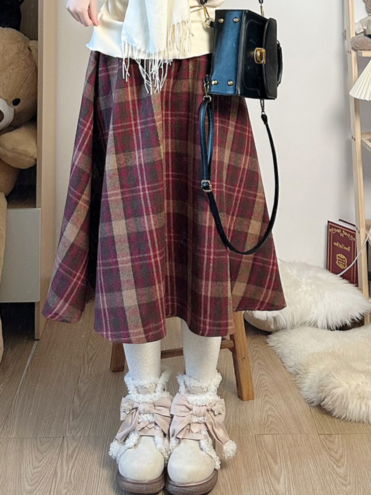 Checkered A-Line Mid-Length Skirt for Small Figures, Pudding Bear Design that Flattens Hips - Cute Y2K Fashion Piece