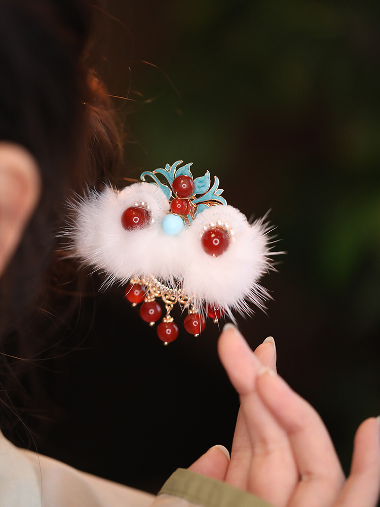 Children's U-Shaped Hairpin - Fluffy Cute Lion Design, Classical Chinese Style Hair Accessory for Festive Occasions