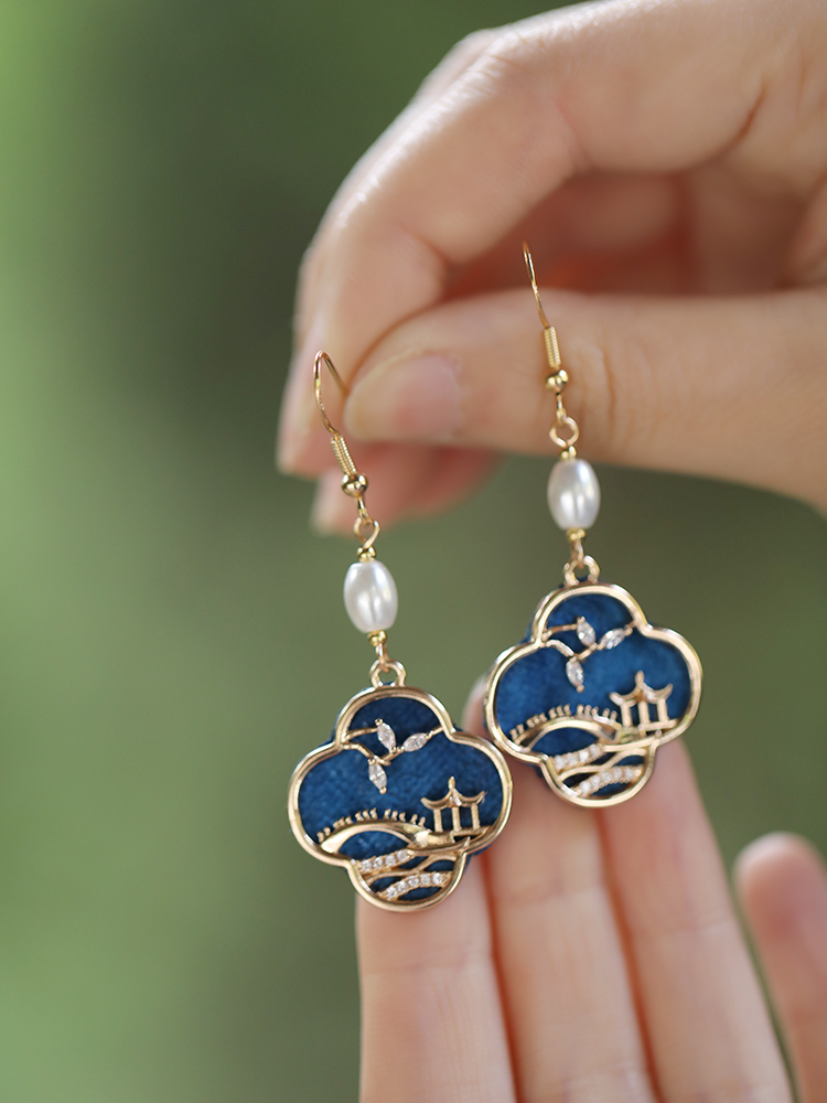 Chinese Classical Style Earrings for Women - Retro Han Design Clear Ear Pendants, National Style Accessories