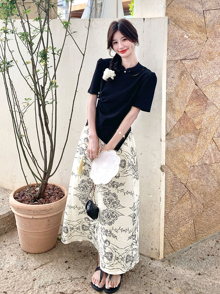 Chinese-Style Black Buttoned Shirt & Printed Half Skirt Set - Women's High-End Summer 2025 Two-Piece Suit