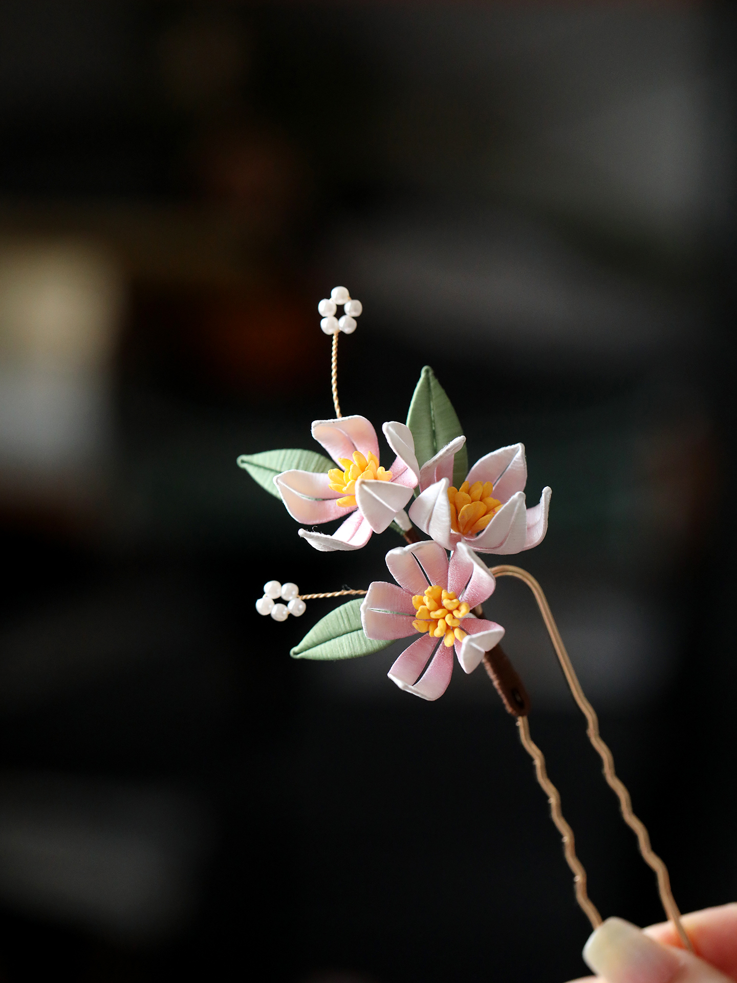 Chinese-Style Floral Winding Hairpin, U-Shaped Hanfu Accessory for Qipao, Daily Updo, Vintage Pink Hair Ornament