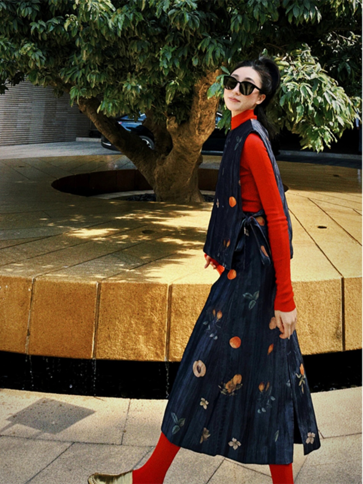 Chinese-Style Pleated Satin Vest & Horse Face Skirt Set for Women â€“ Spring/Fall Fashion, Elegant and Trendy 90s Inspired Outfit
