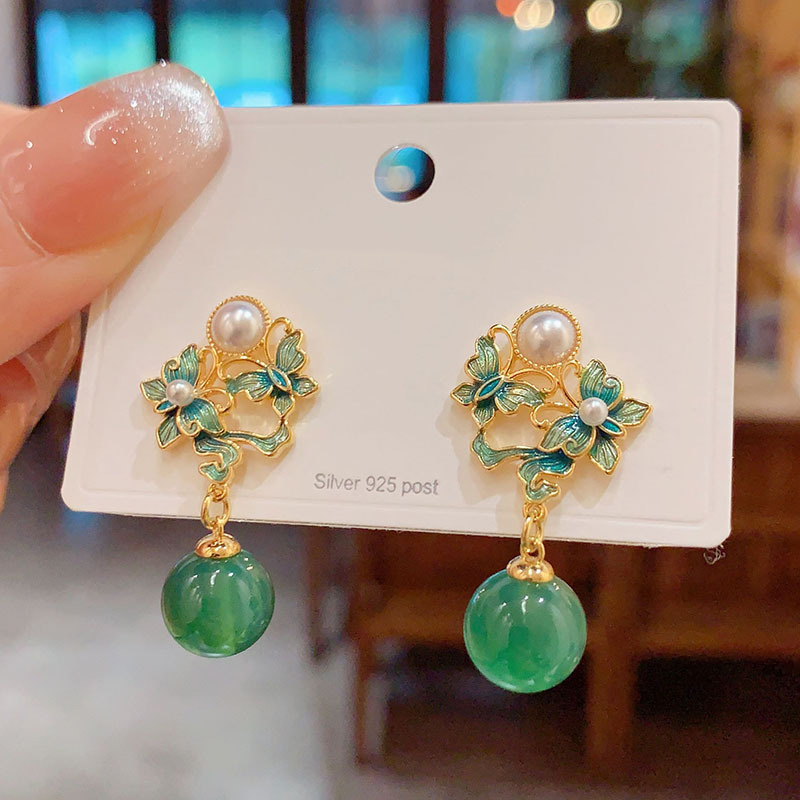 Chinese-Style Traditional Dripping Oil Butterfly Stud Earrings for Women - Elegant Palace Style Drop Earrings, High-End Ear Accessories