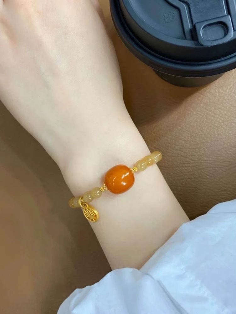 Classy Caramel Beeswax Bracelet for Women with National Style Fortune Pendant and Bodhi Wrist String