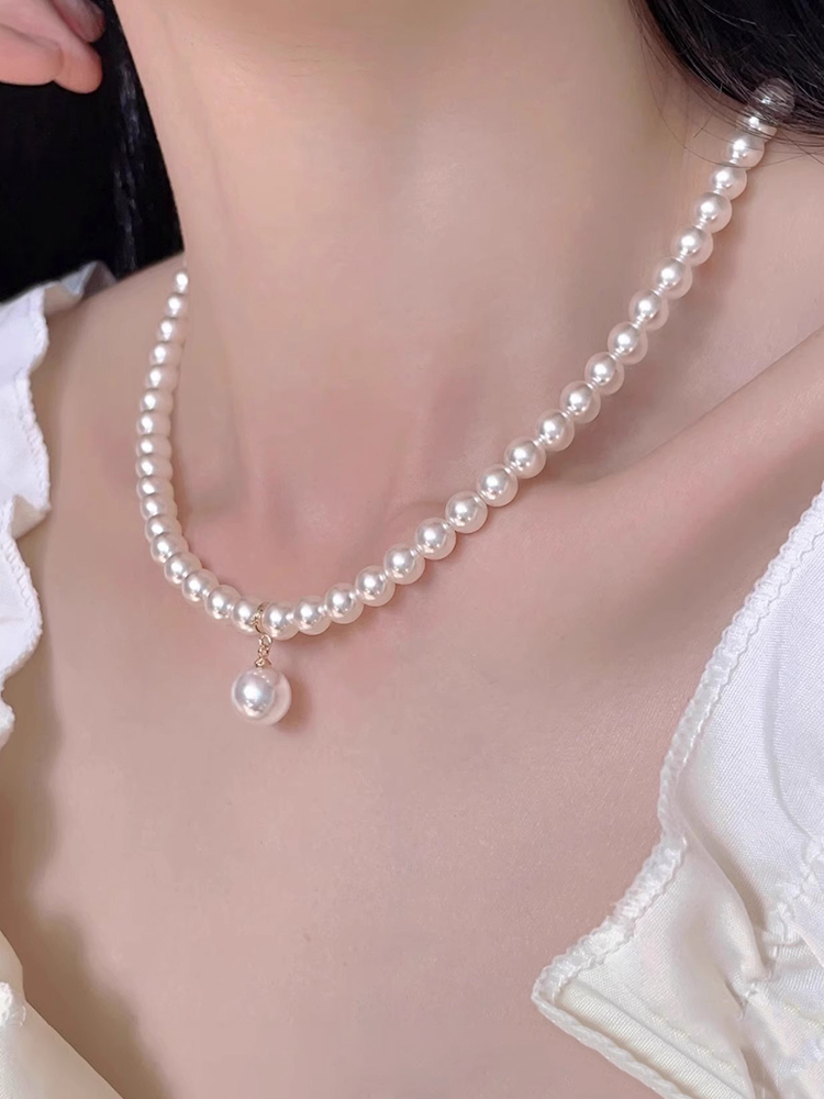 Classy Double-Layer Pearl Stacked Necklace - High-End Light Luxury Design for Elegant Occasions