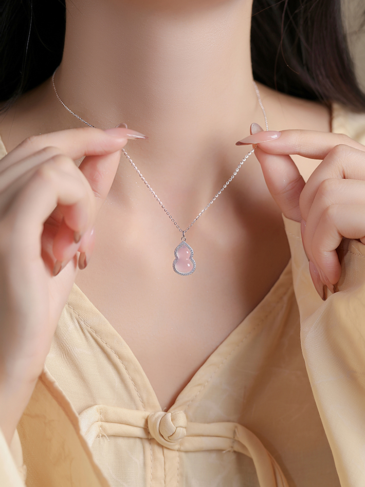 Classy Pure Silver Chalcedony Gourd Necklace for Women, Blue and White Porcelain Natural Jade Collarbone Chain, Trendy Accessory