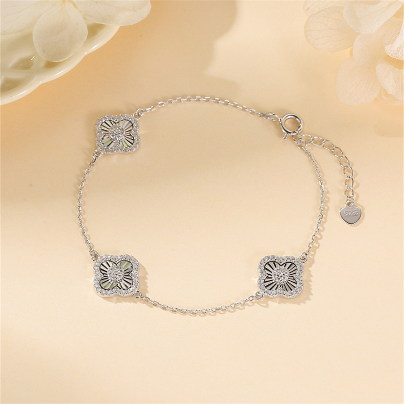 Classy S925 Sterling Silver Clover Brooch Bracelet for Women, Light Luxury High-End Fashion Accessory