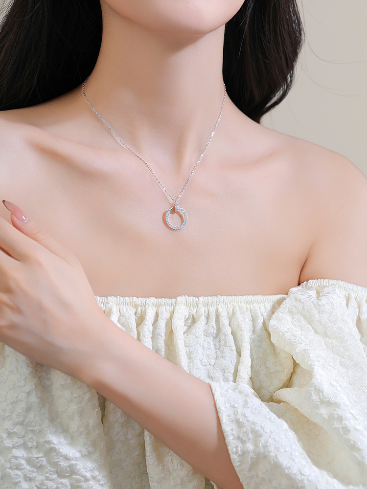 Classy Sterling Silver Nail Necklace for Women - Blue and White Porcelain, Light Luxury Exquisite Sweater Chain