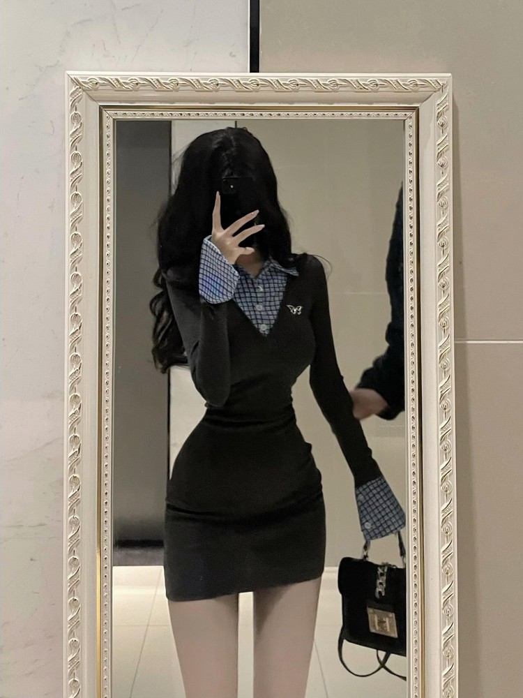 College Style Patchwork Faux Two-Piece Knitted Dress for Women - Waist-Cinching Bodycon Skirt for Spring Fashion