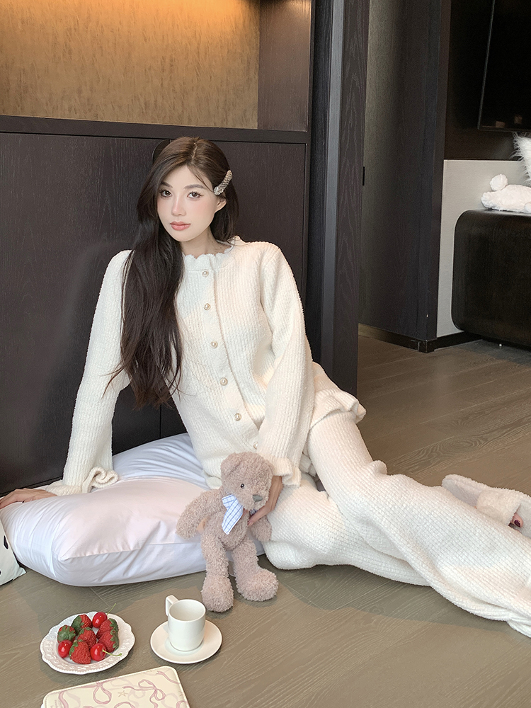 Coral Fleece Pajamas for Women - Thickened, Fleece-Lined, Princess Style - Cozy Home Wear for Autumn and Winter