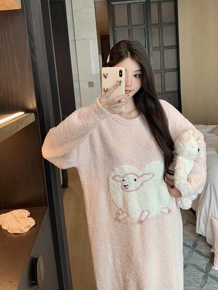 Cozy Plus Size Women's Long Skirt Nightgown in Thick Coral Fleece - Autumn/Winter Flannel Pajamas for Year of the Sheep
