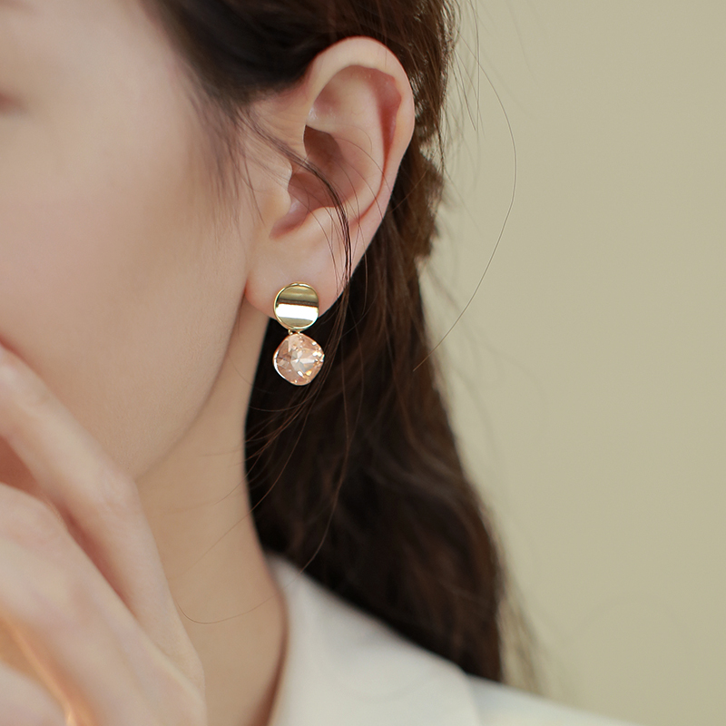 Dazzling Candy-Colored Crystal Earrings for Women, Light Luxury S925 Silver Needle, Exquisite High-End 2025 Style, Chic Fashion Accessory