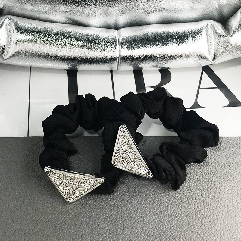 Diamond-Studded Inverted Triangle Hair Tie for Women - Trendy French Style Hair Band, High-End 2025 Hair Accessory