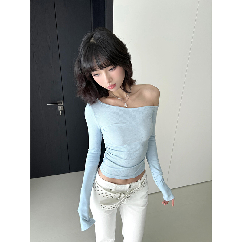 Eccentric Off-Shoulder Long Sleeve T-Shirt for Women - Sweet and Sexy Slim-Fit Autumn Top