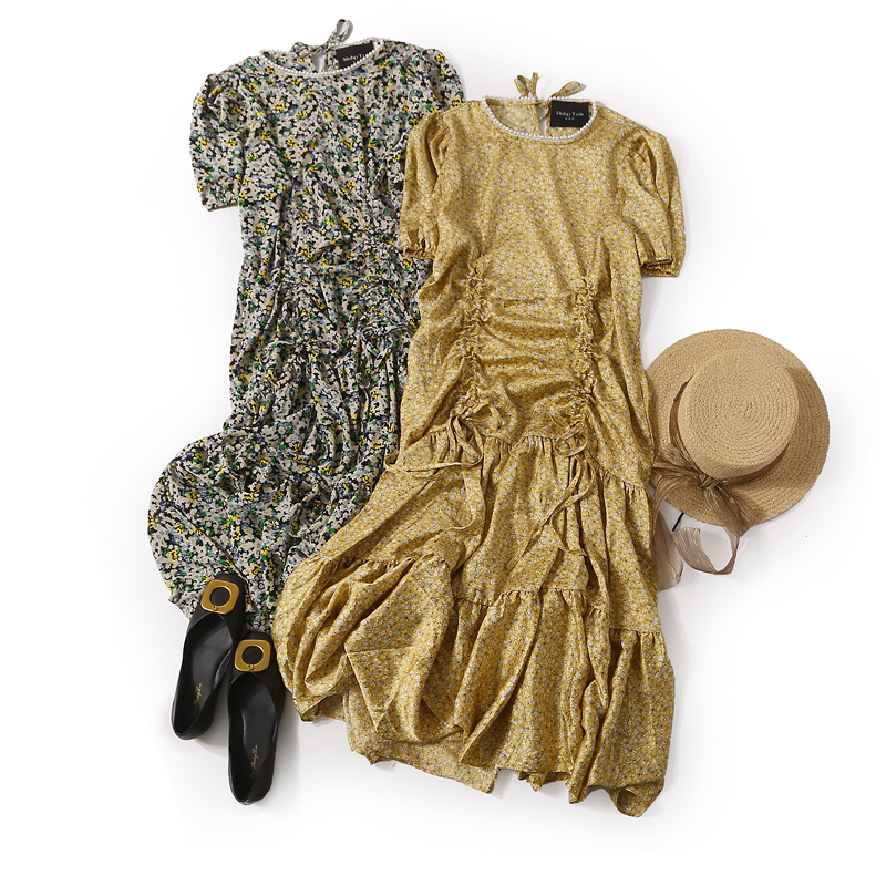 Elegant Floral Beaded Round Neck Pleated Casual Dress - Summer European Style with Tied Design, Perfect for 90s and Y2K Inspired Looks