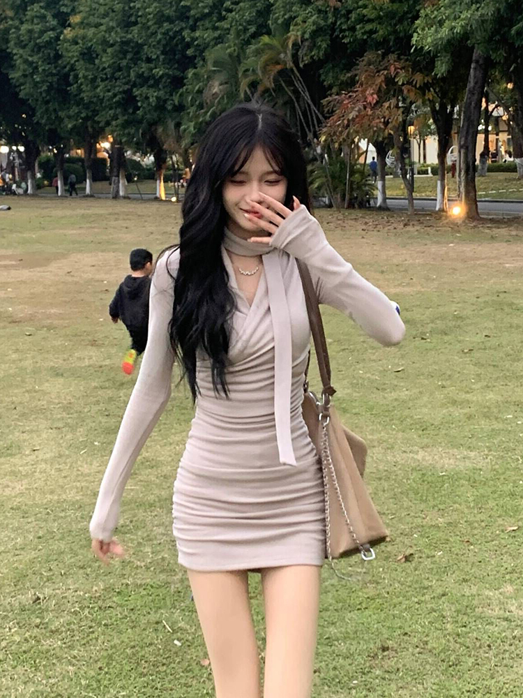 Elegant French-Style Long Sleeve Fitted Knitted Dress for Women, Waist-Cinching Bodycon Mini Skirt, Spring Fashion