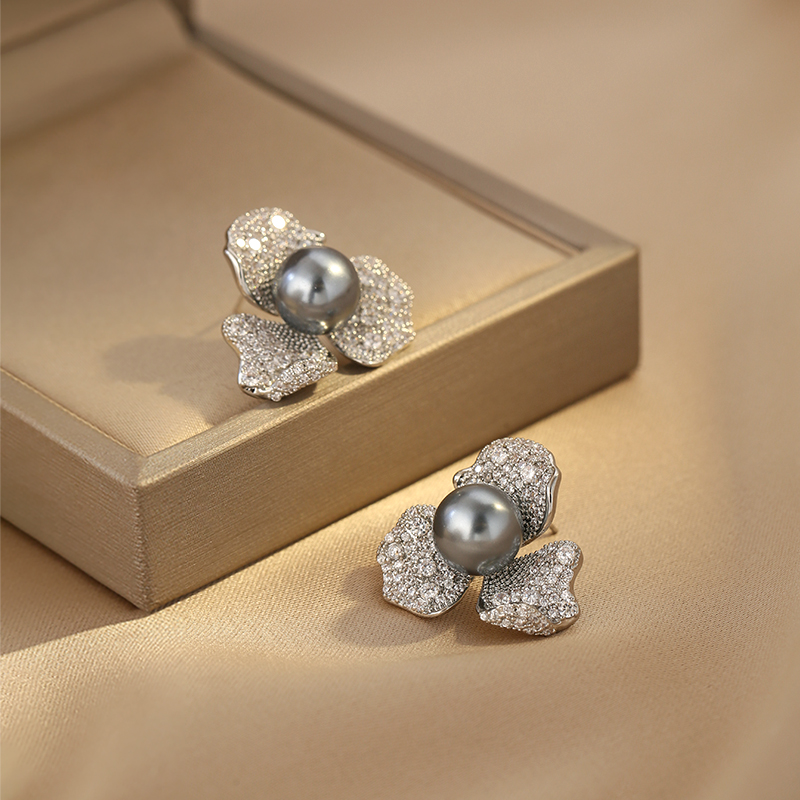 Elegant Full Diamond Petal Pearl Earrings for Women - Light Luxury Floral Design, High-End Feel, Perfect Gift for Qixi Festival 2025