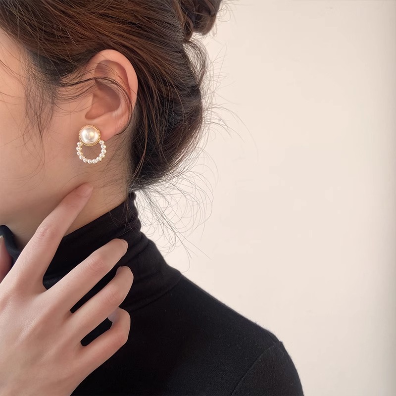 Elegant Pearl Drop Earrings for Women, High-End Fashion Accessories, Chic Statement Jewelry