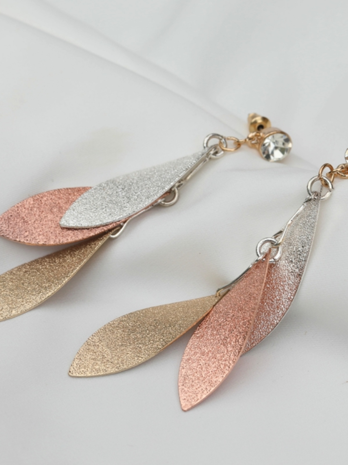 Elegant S925 Silver Leaf Earrings - Three-Color Dangling Ear Accessories for Light Luxury Versatile Style