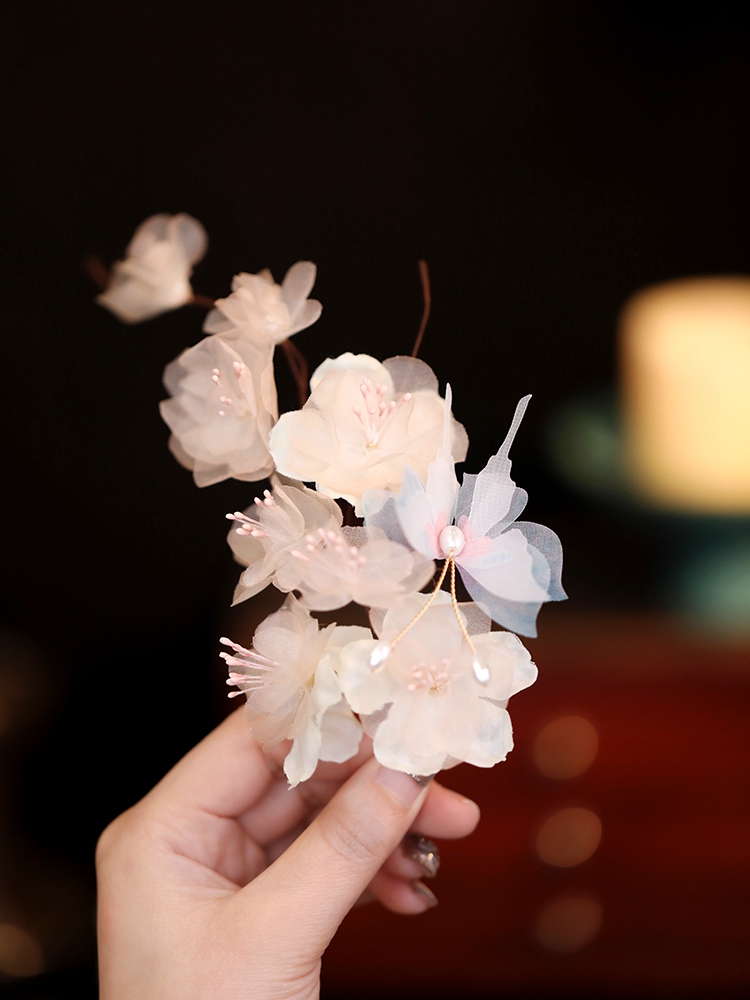Elegant Tang-Style Floral Hairpin Side Clip, Silk Embossed Forest-Themed Headdress, Soft Updo Accessory for Vintage Charm