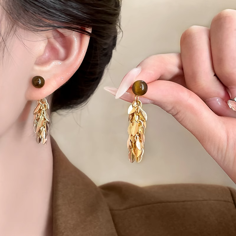 Elegant Tassel Earrings for Women, Light Luxury Studs with Chic Design, High-Quality Fashion Accessories for Effortless Style