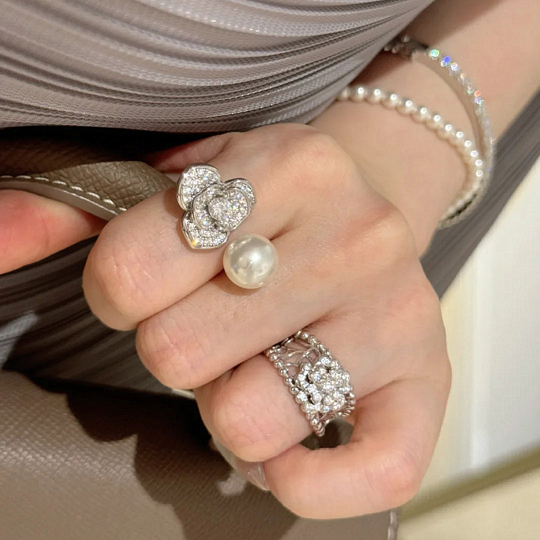 Elegant Zircon Flower Pearl Ring for Women - Pure Silver Color, Niche High-End Design, Perfect for Index Finger, 2025 Trends