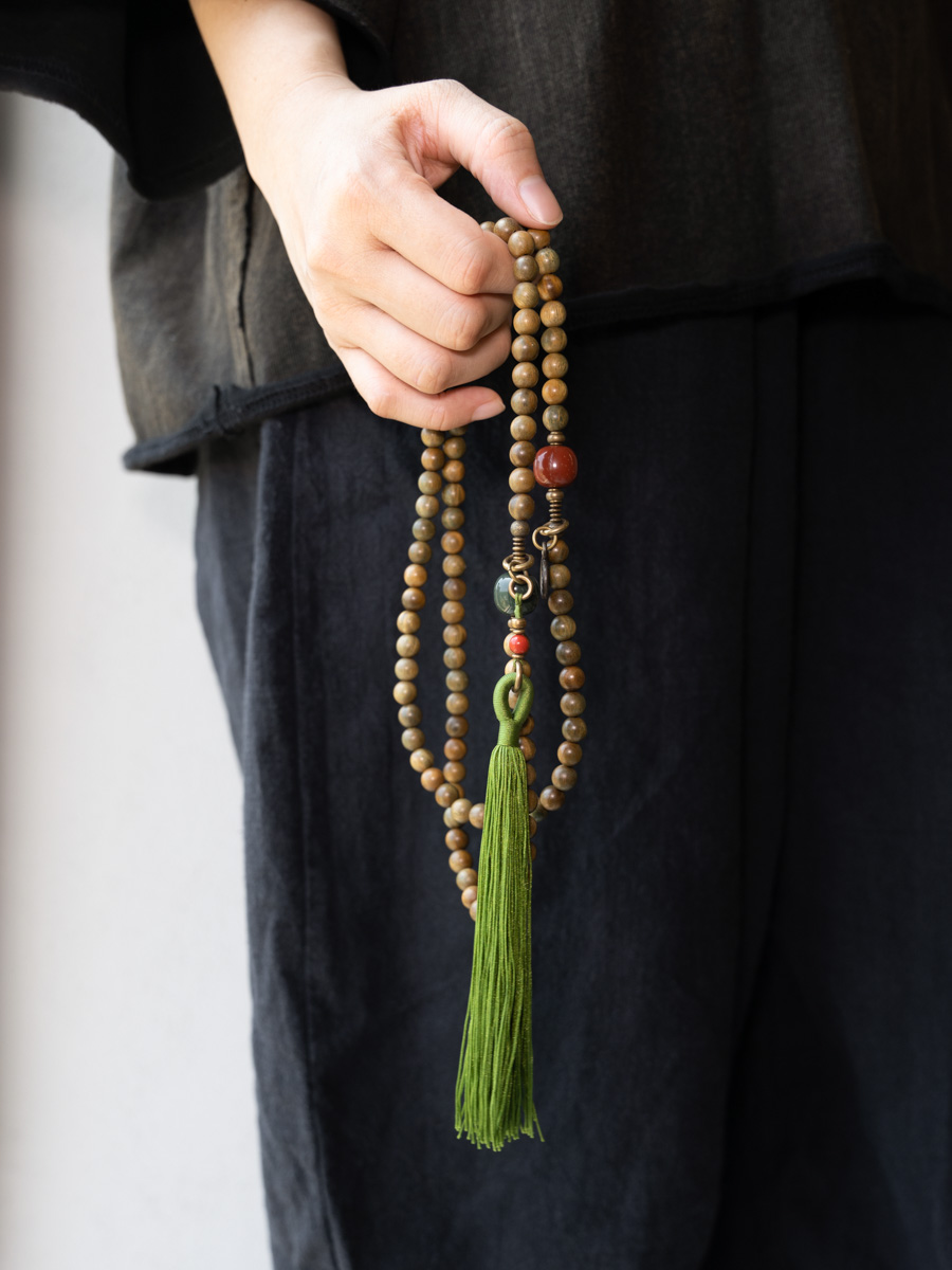 Ethnic Style Green Sandalwood Multi-Circle Bracelet Necklace for Women and Men, 108 Beads Prayer Beads, Bohemian Buddhist Jewelry