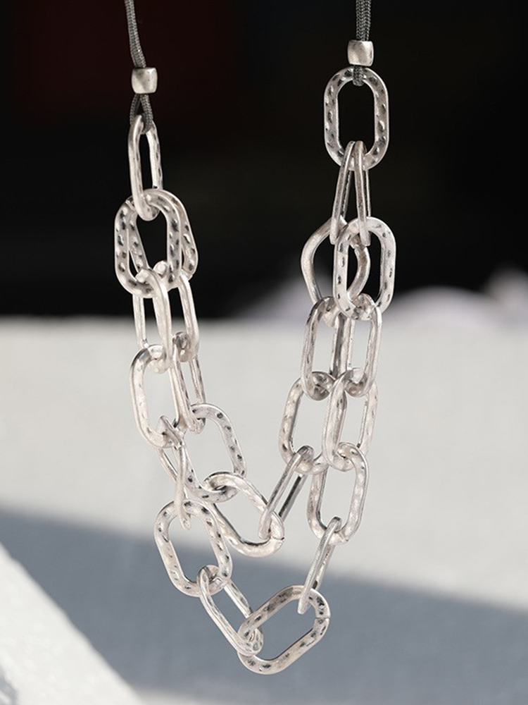 European American Ins-Style Lock Buckle Leather Cord Necklace, Niche Design Clavicle Accessory for Chic Fashion