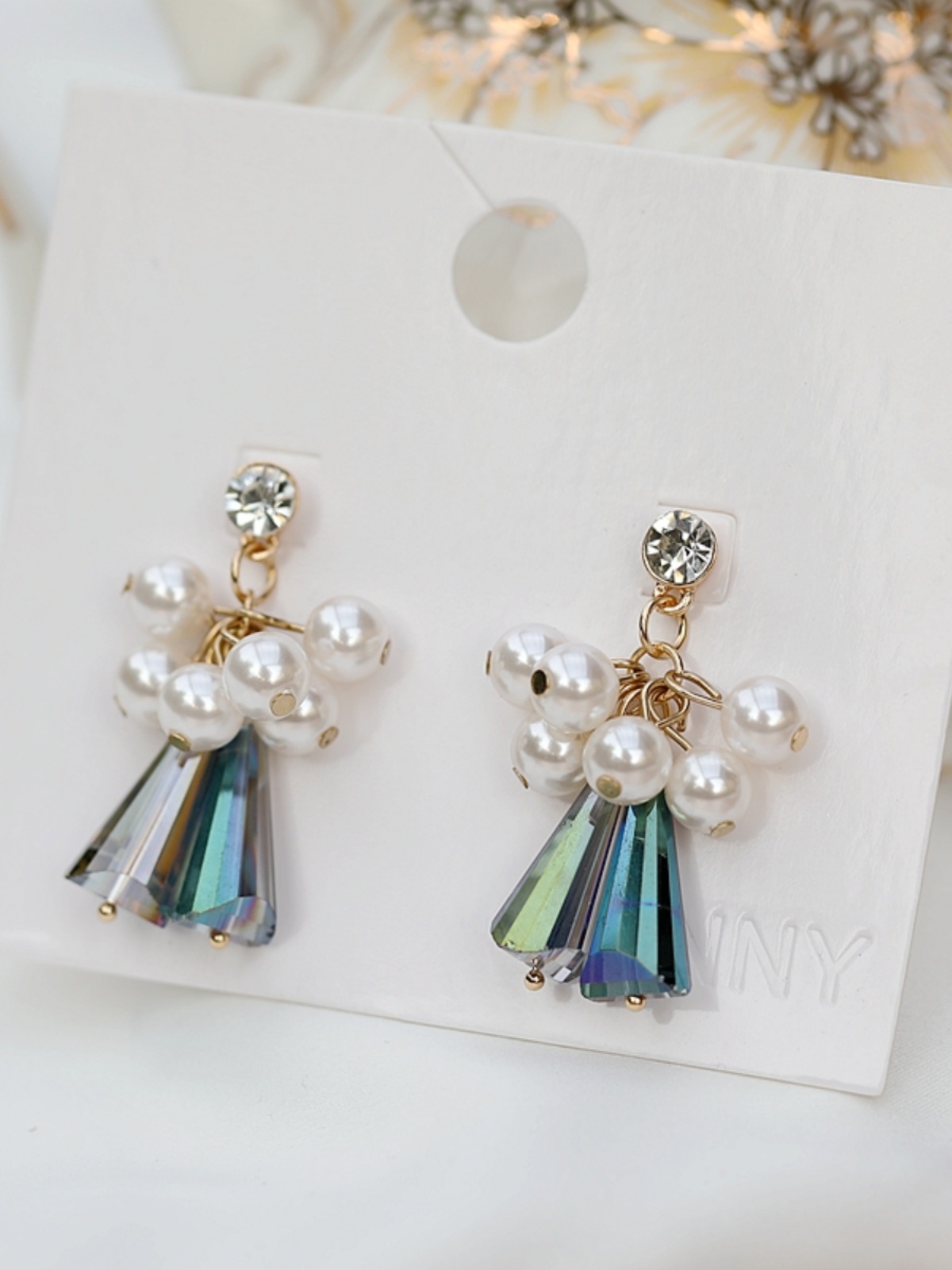 Exquisite Crystal Glass Earrings with S925 Silver Pins - Lightweight Luxury Goddess Style for Work & Everyday Elegance
