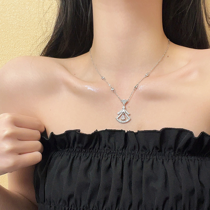 Exquisite Full Diamond Small Skirt Necklace for Women, 2025 Light Luxury Clavicle Chain, High-End Fashion Jewelry