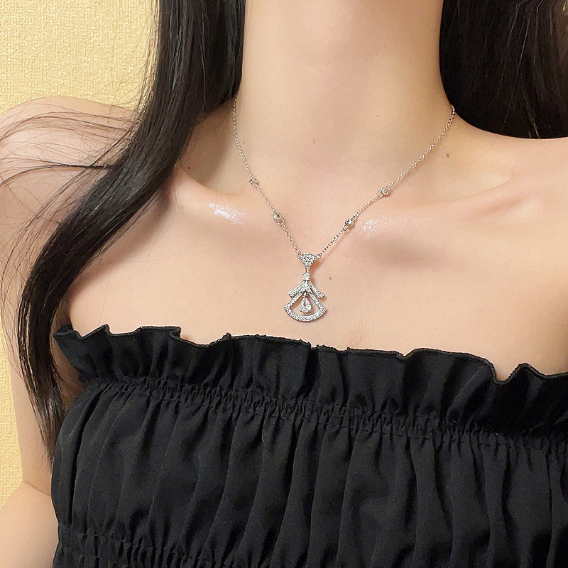 Exquisite Full Diamond Small Skirt Necklace for Women, 2025 Light Luxury Clavicle Chain, High-End Fashion Jewelry