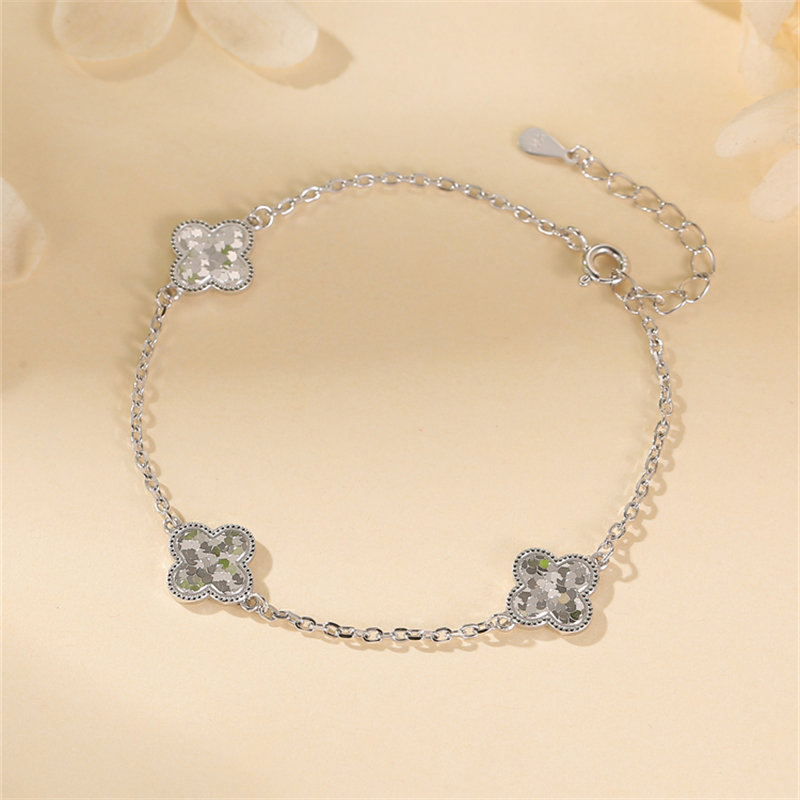 Exquisite S925 Sterling Silver Laser Four-Leaf Clover Bracelet for Women â€“ Classy Niche Jewelry, Perfect Gift for Any Occasion