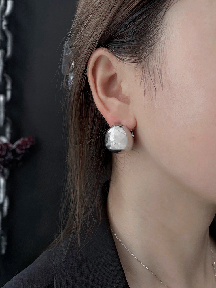 Exquisite Simple Ear Clips Earrings for Women - Elegant High-End Light Luxury Accessories, Versatile Small Design
