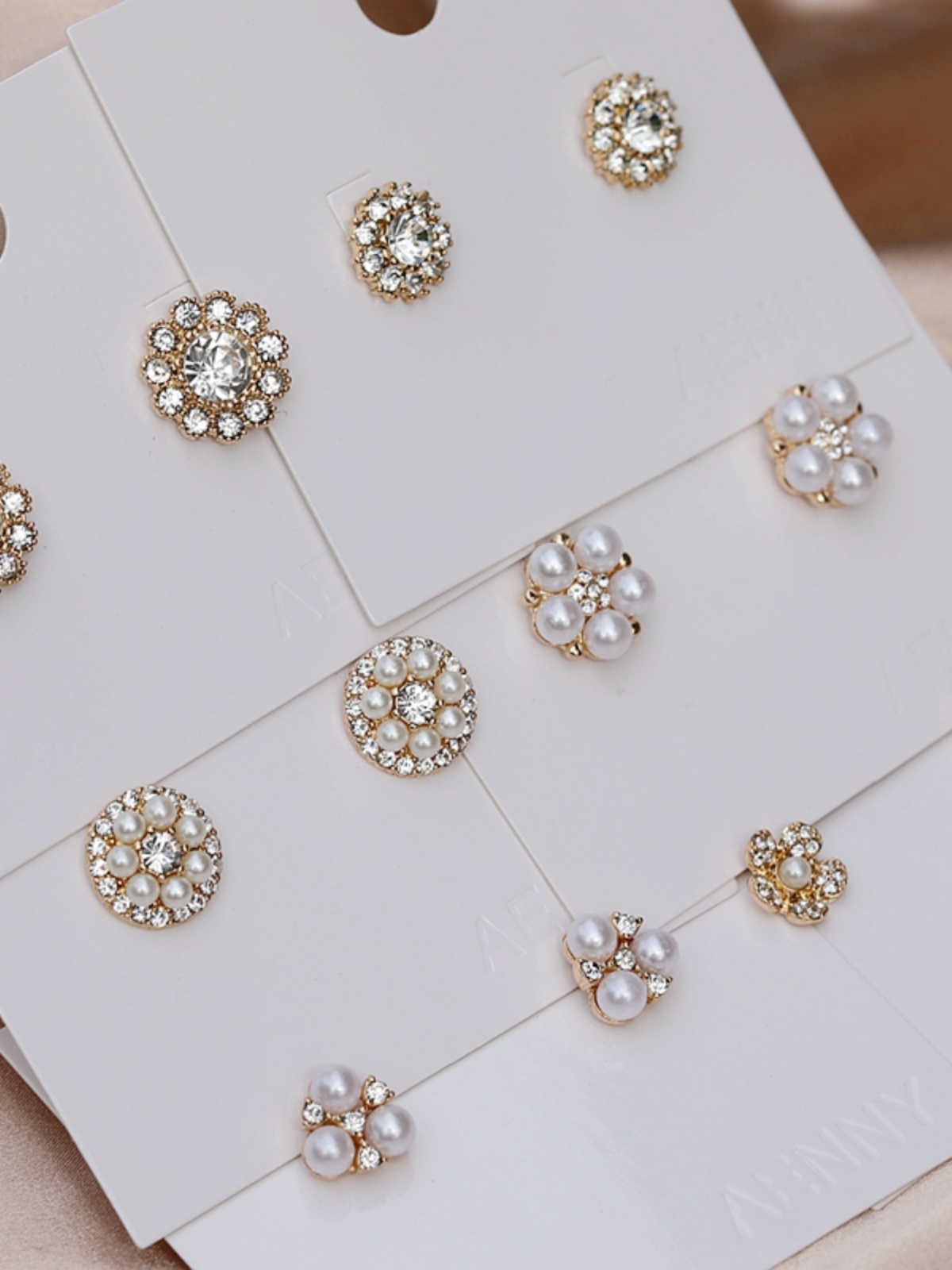 Fashionable S925 Silver Pearl Stud Earrings with Gemstone Flower Design - Versatile Shining Star Ear Accessories