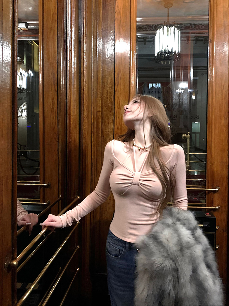 Flirty Heartwarming Women's Knitted Top - 10% Warm Ginger Fiber, Double-Sided Brushed, Waist-Defining Base Layer for Winter Fashion